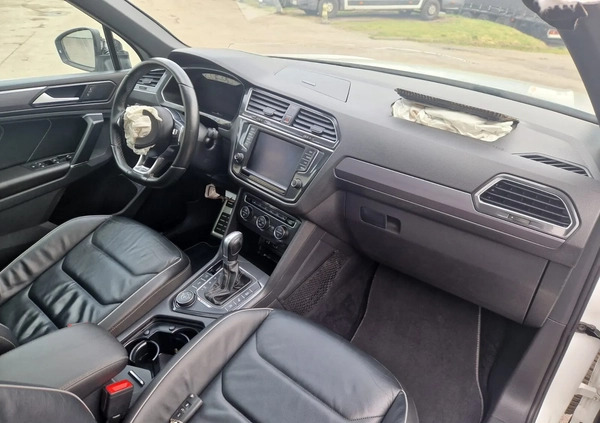 Volkswagen Tiguan cena 55900 przebieg: 110000, rok produkcji 2017 z Chodzież małe 407